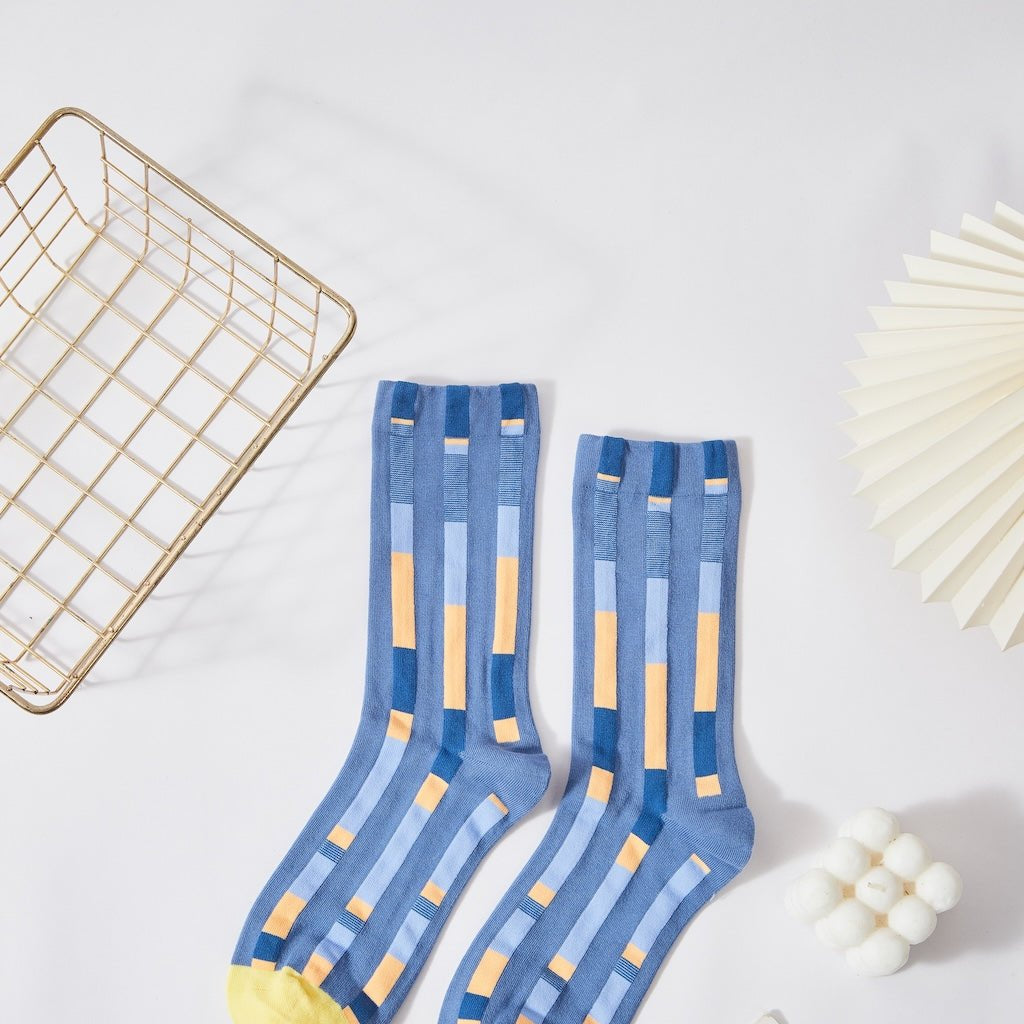 Linear Charm Socks - LOOUZ