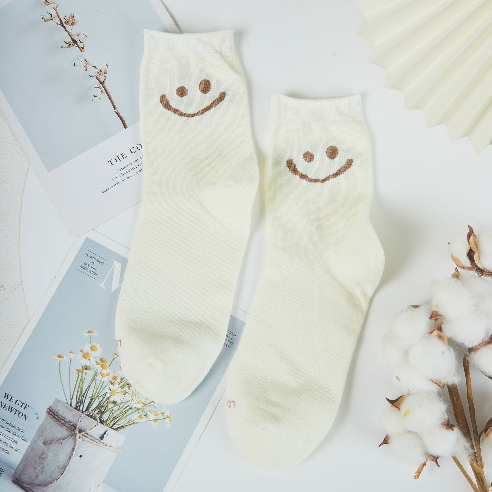 Unisex Smiley Sock Thin Upgraded - LOOUZ
