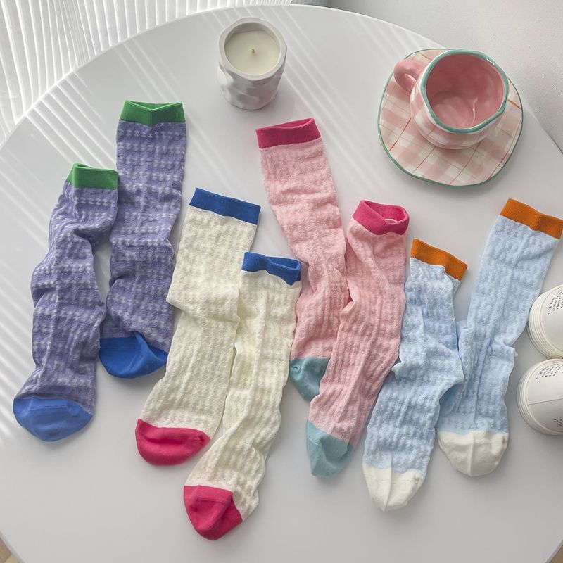 Cute Women's Smiley Face Socks - Sock Candy
