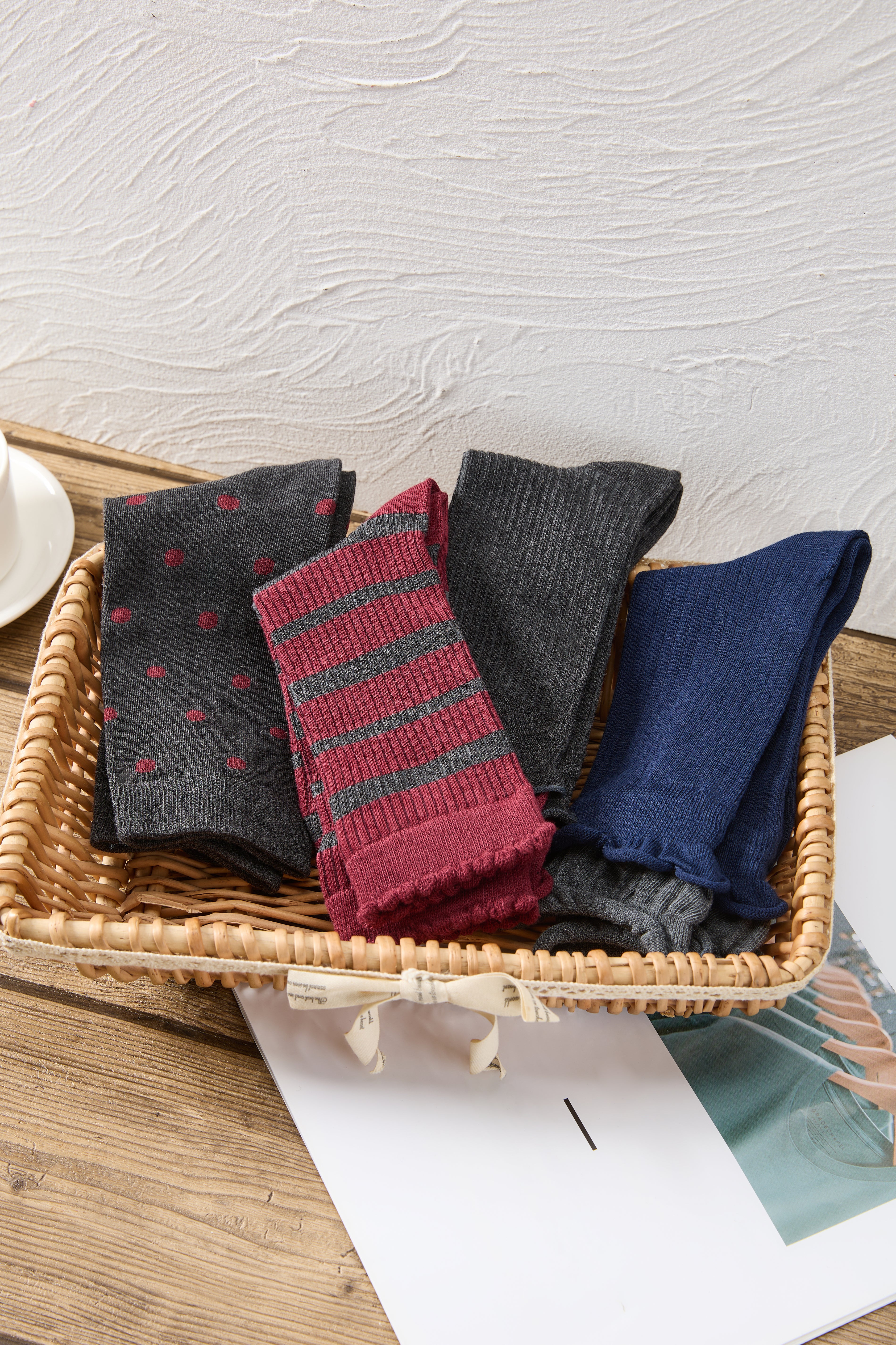 Women's Vintage Cozy Ruffle Socks