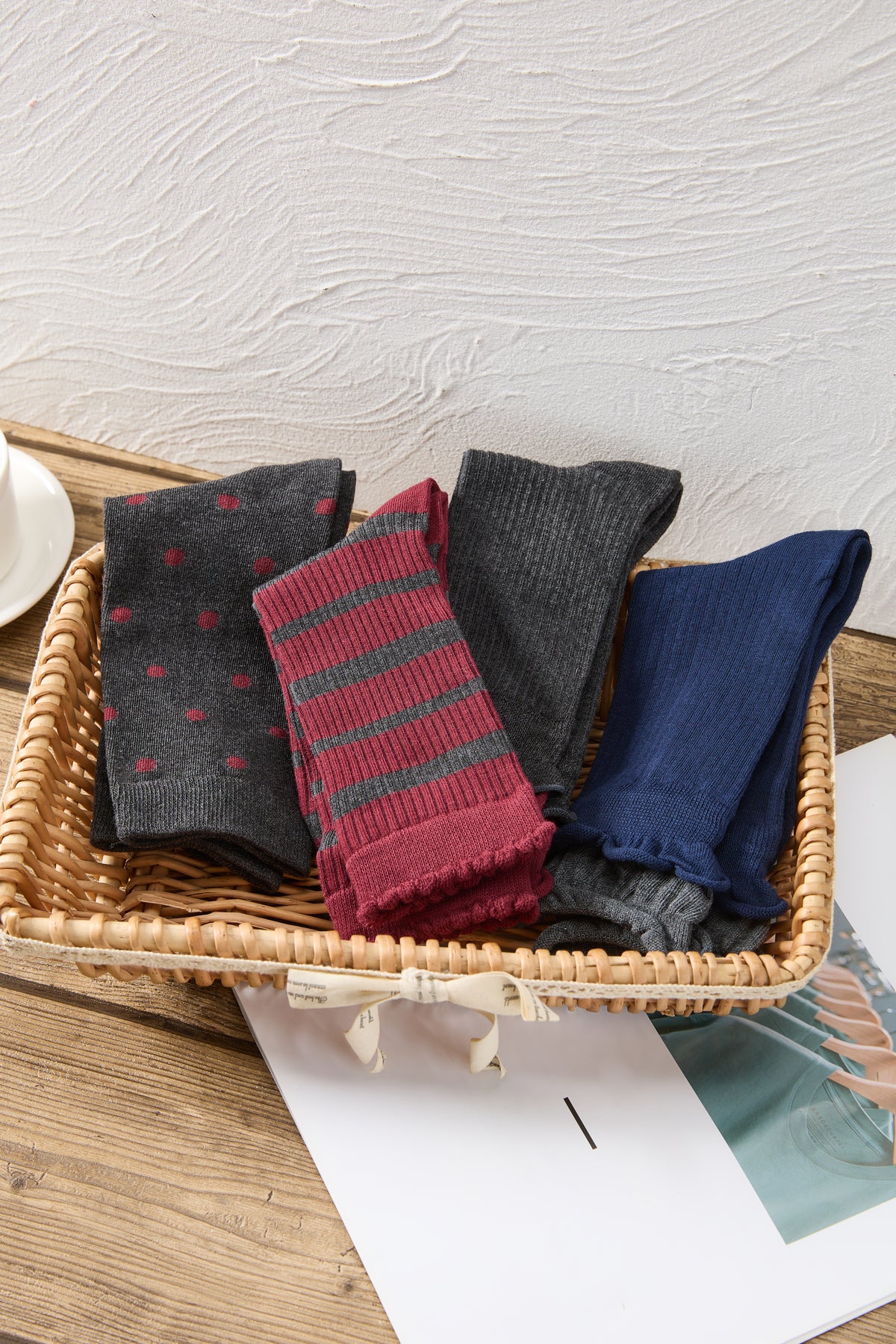 Women's Vintage Cozy Ruffle Socks