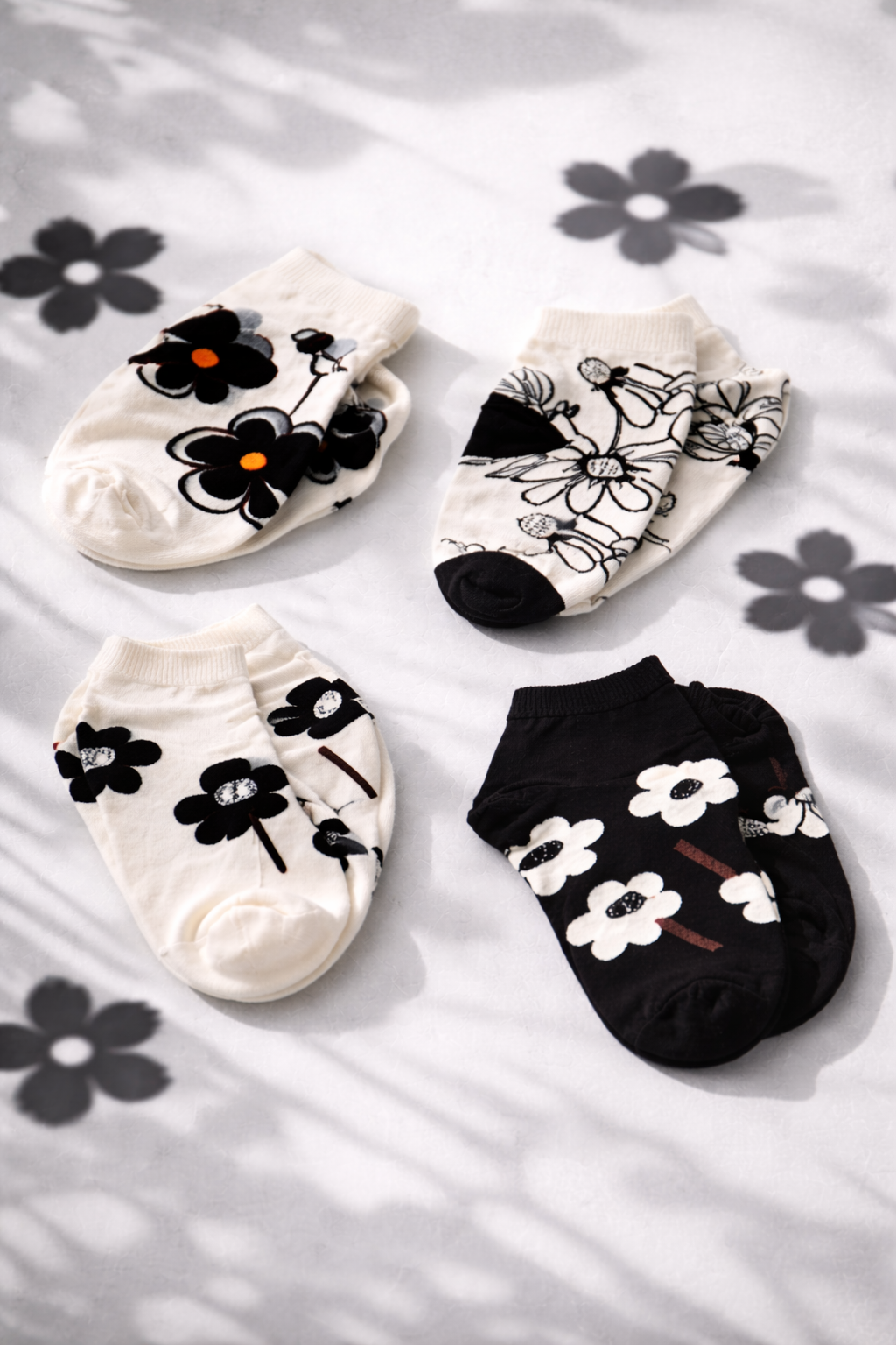 Women's Noir Bloom Socks