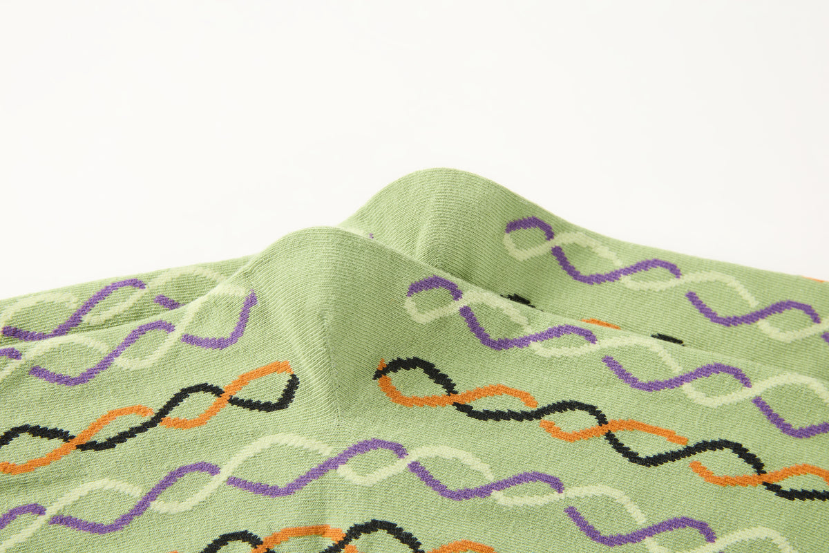 Women's Wavy Retro Vibe Socks