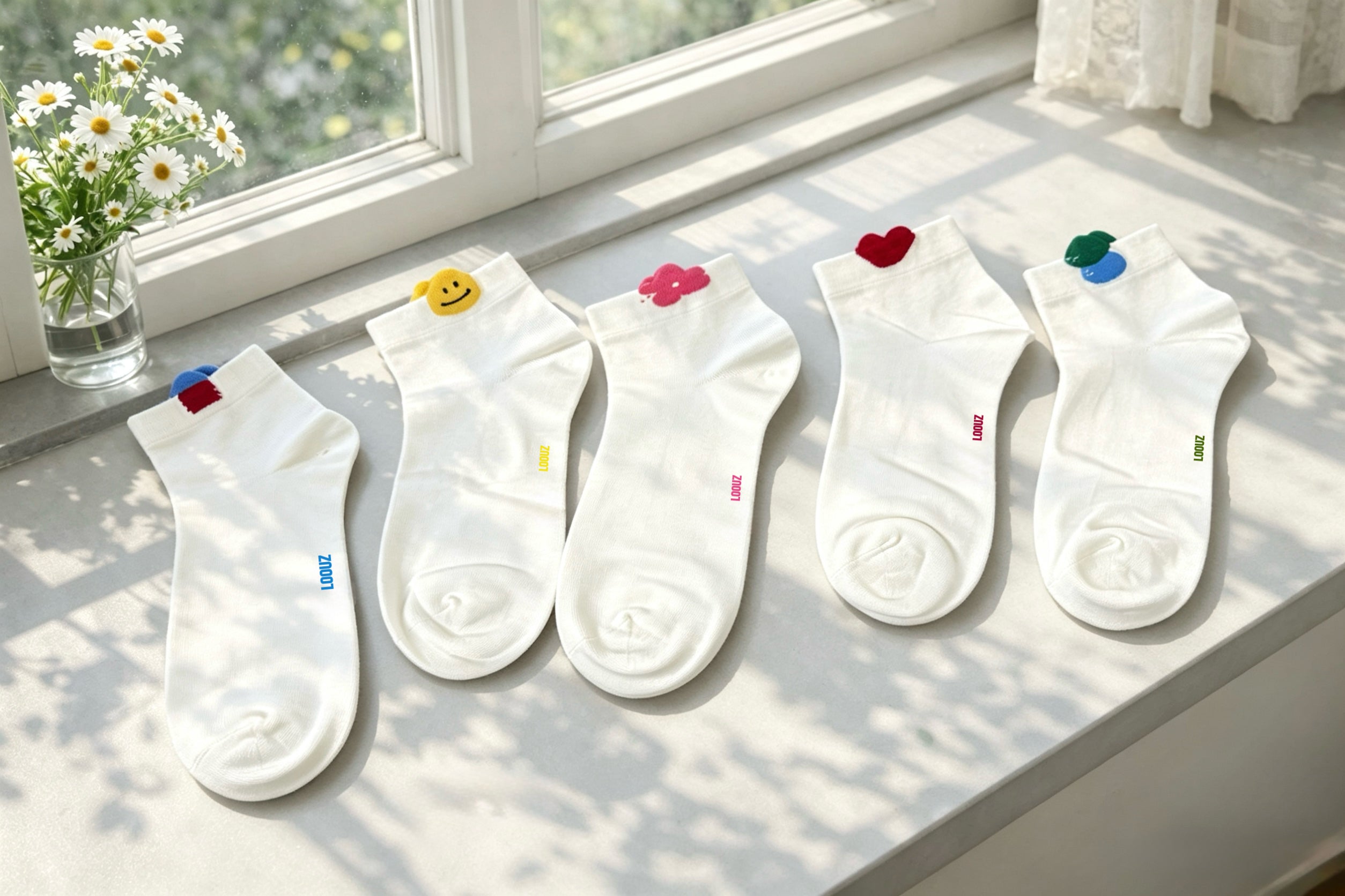 Women's Peek-a-Boo Charm Socks