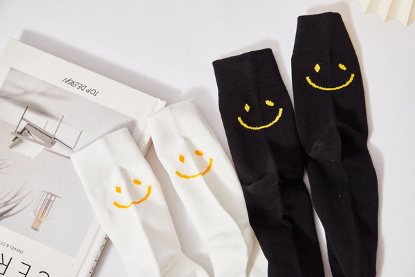 Women's Happy Vibes Socks - LOOUZ