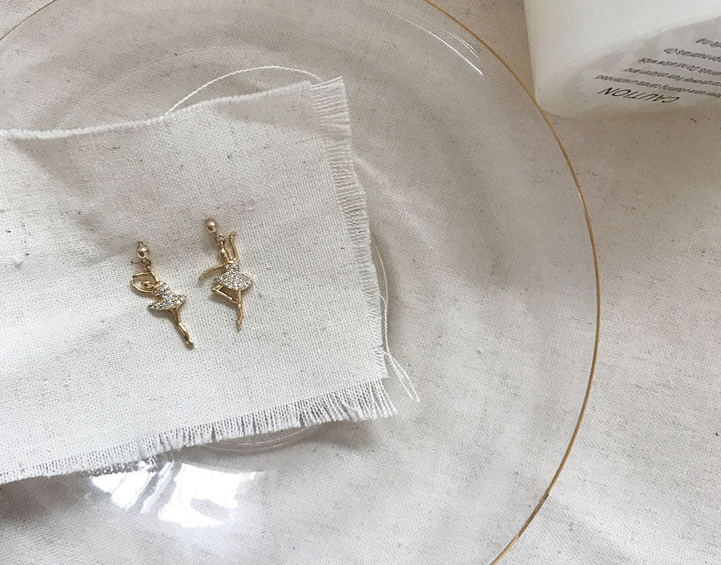 Ballet Dancer Clip Earrings - LOOUZ