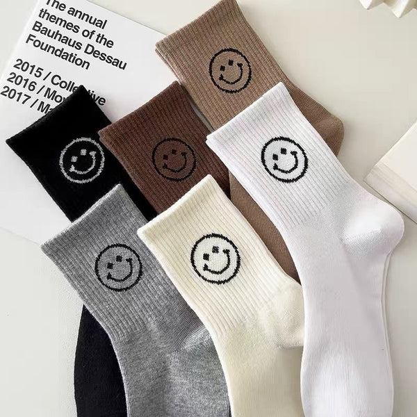 Unisex Simple Smiley Sock - LOOUZ