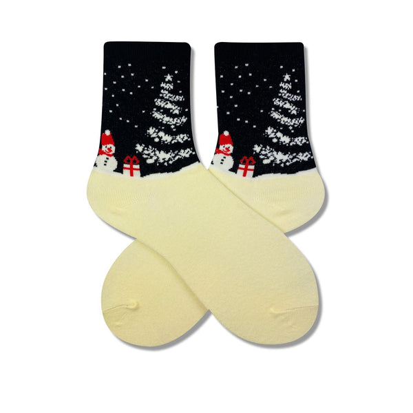 Women's Christmas Scene Socks-Black White | LOOUZ