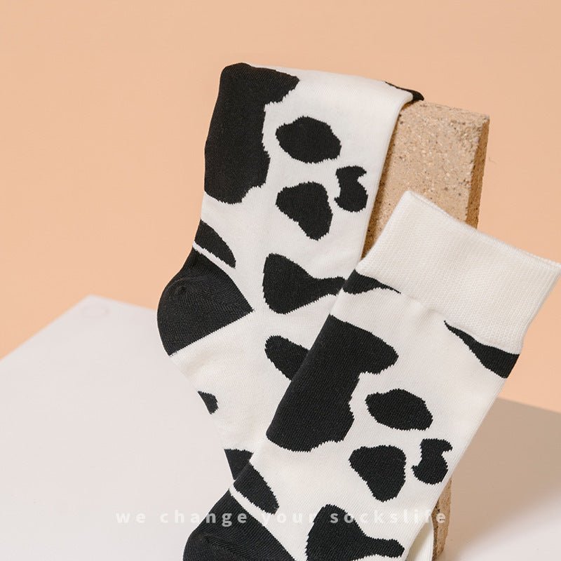 Women's Cows Socks-White Black | LOOUZ