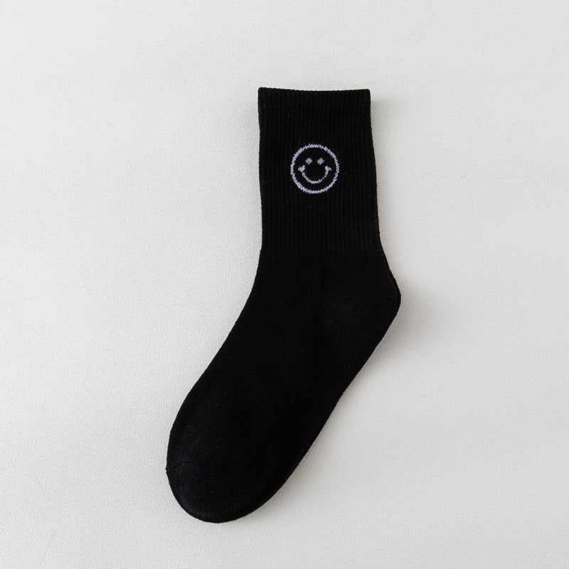 Women's Simple Smiley Sock - LOOUZ