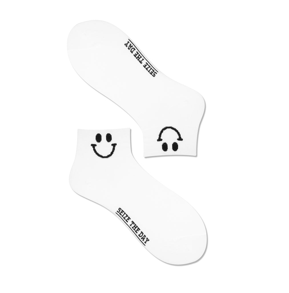 Women's Smiley White - Quarter - LOOUZ